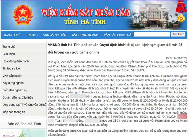 Từng là một tuyển thủ LMHT tài năng, Zeros được nhiều người chú ý cả về sự nghiệp lẫn tình cảm. Anh chàng từng có thời gian yêu đương cùng với cô nàng streamer Yogurt.
