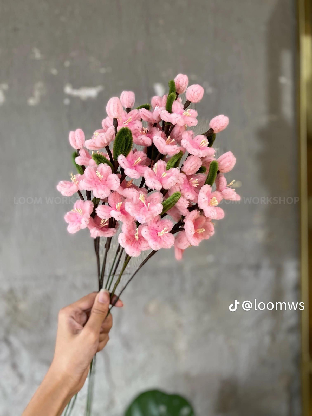 Tuy nguyên liệu không cầu kỳ song để tạo ra sản phẩm thì lại mất khá nhiều thời gian.