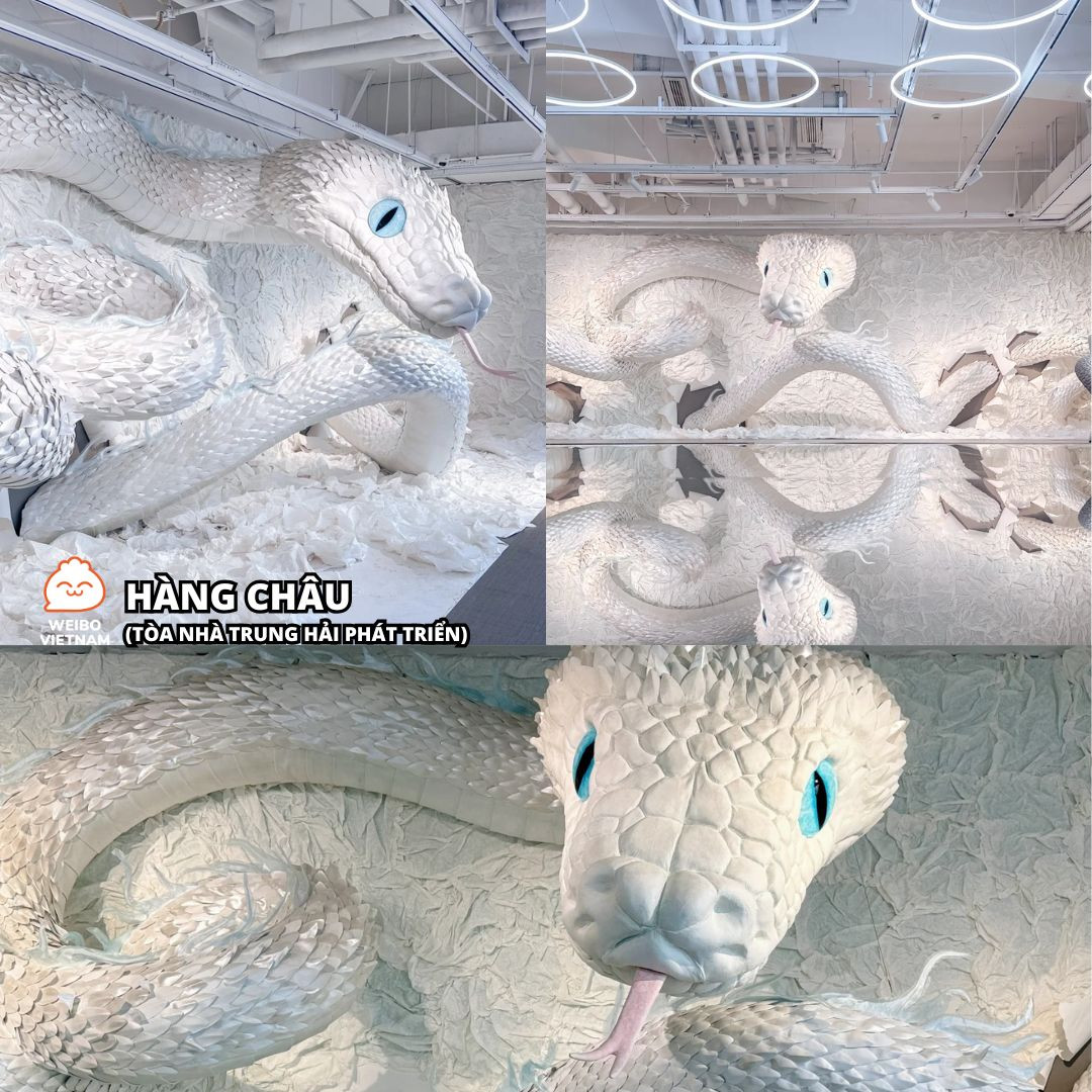 Mô hình chú rắn ở Hàng Châu với vẻ ngoài cực ngầu.