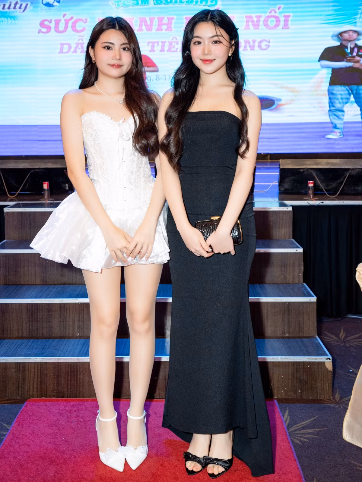 Cặp đôi chị em thường được bố mẹ đưa đến nhiều sự kiện lớn trước đây.