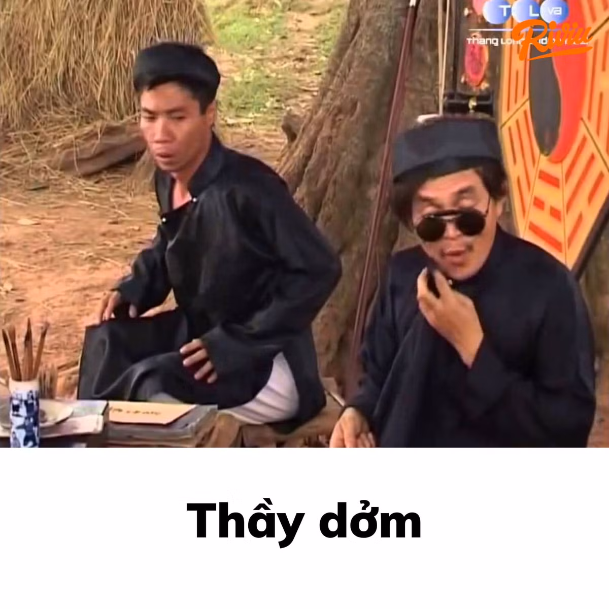 Tết đến, xuân về, bên cạnh những món ăn truyền thống và không khí gia đình ấm cúng, phim hài Tết cũng là một phần không thể thiếu trong cuộc sống tinh thần của người Việt. Những bộ phim hài Tết không chỉ mang đến tiếng cười mà còn là cầu nối gắn kết các thành viên trong gia đình.