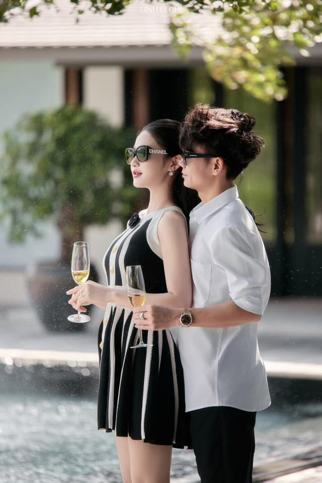 Cô nàng sở hữu đường nét thanh tú, ưa nhìn.