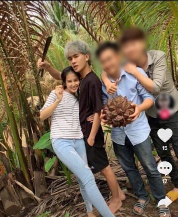 Theo đó, vào đầu tháng 8/2021, trên mạng xã hội xuất hiện bài viết cô gái tên T.V tố Jack "bắt cá hai tay". Trong bài đăng khi đó, cô này cho biết đã bắt đầu quan hệ yêu đương với nam ca sĩ từ tháng 3/2020. Tuy nhiên sau đó cô nàng phát hiện Jack đã có mối quan hệ tình cảm với Thiên An, cả hai còn có con chung.