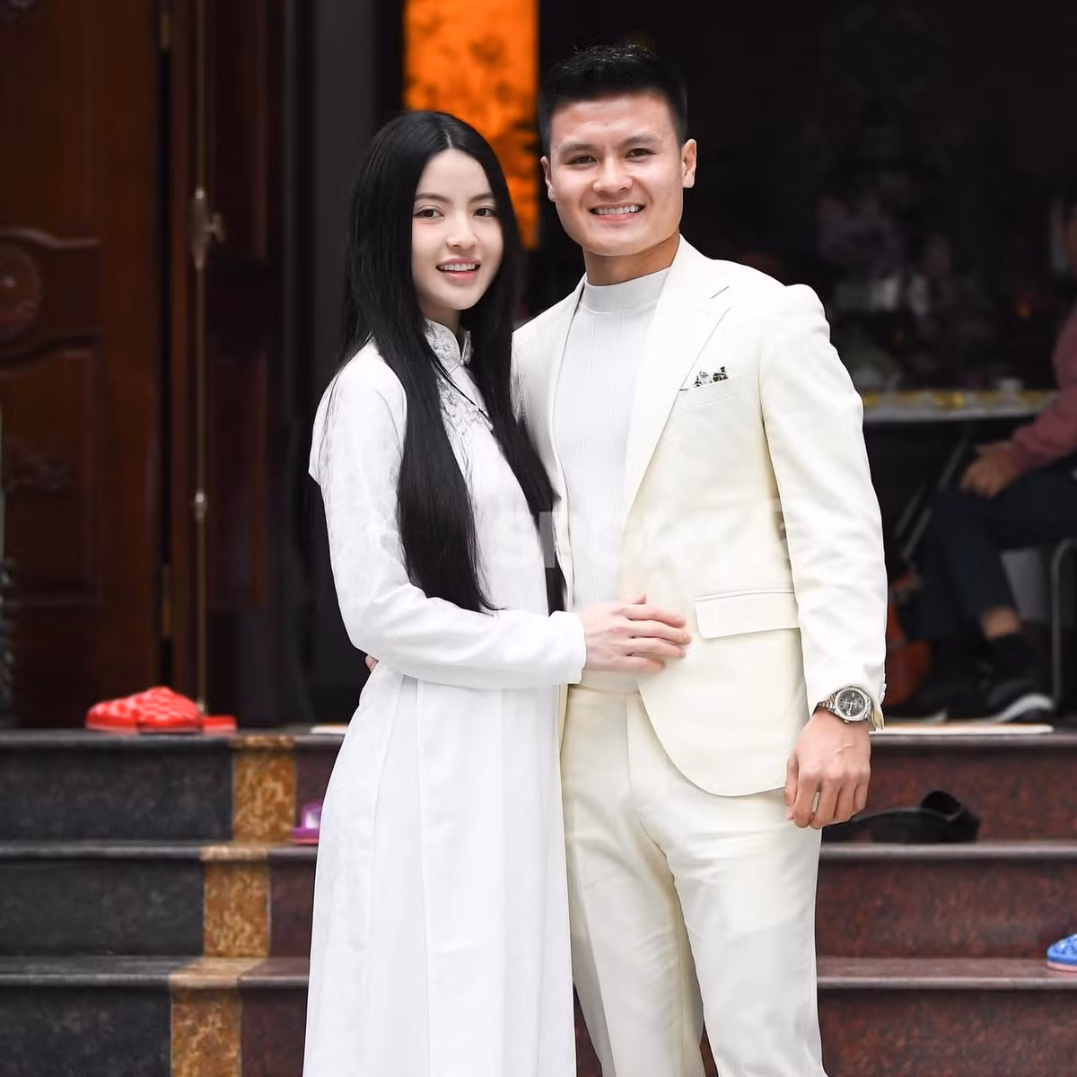 Chu Thanh Huyền (biệt danh Huyền Ranchu, SN 2000) được biết đến là một hot girl khá có tiếng mạng xã hội. Trong thời gian Quang Hải tham gia thi đấu, Chu Thanh Huyền luôn có mặt tại sân vận động để ủng hộ tinh thần cho chồng.