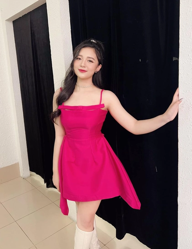 Nếu Minh Nghi được xem là biểu tượng sống còn của game Tốc Chiến thì Phương Thảo là biểu tượng sống còn của tựa game Liên Quân Mobile.