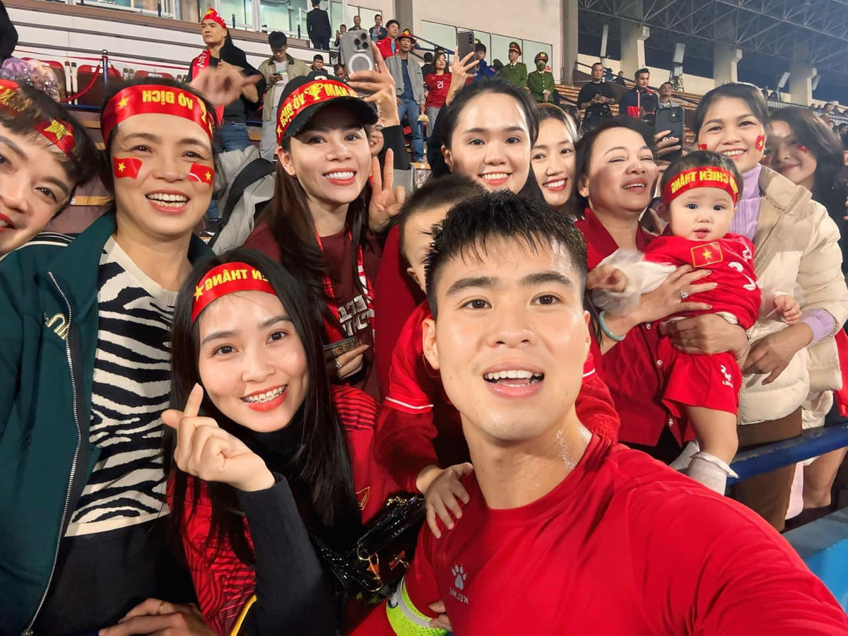 Sau trận thắng 2-1 trước ĐT Thái Lan trên SVĐ Việt Trì ở chung kết lượt đi AFF Cup 2024 hôm 2/1, đội tuyển Việt Nam đã chạm một tay vào chiếc cúp vô địch. Trận lượt về diễn ra trên sân khách Thái Lan sẽ diễn ra vào 20h ngày 5/1.