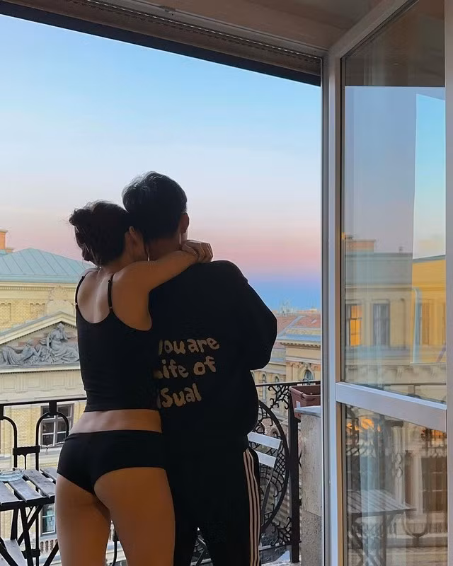 Ly Phạm (sinh năm 2001) là một trong những gương mặt trẻ được yêu thích trên các nền tảng MXH hiện nay. Cô nàng này sở hữu hơn 1,2 triệu follower trên TikTok.