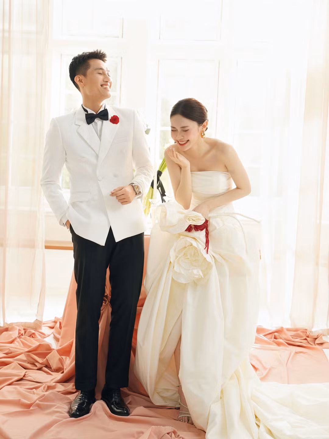 Được biết, cặp đôi Ly Phạm cùng bạn trai đã có thời gian yêu nhau khá lâu. Cặp đôi từng có thời gian chia tay, sau đó cả 2 quay lại.