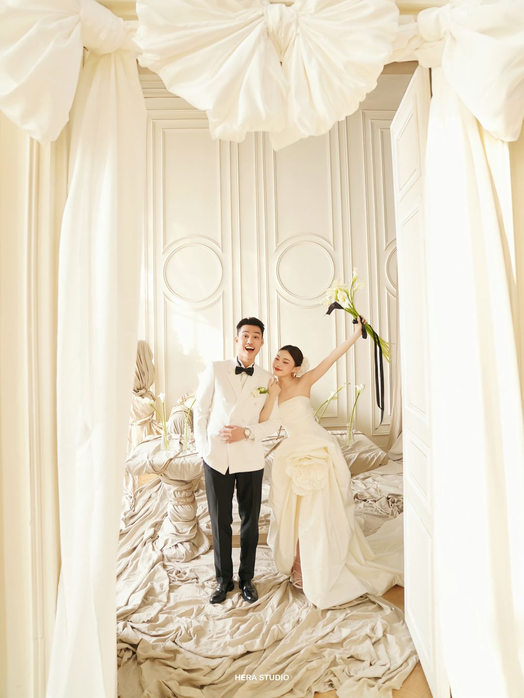 Được biết, chồng sắp cưới của Ly Phạm hiện đang làm phi công cho một hãng bay lớn tại Việt Nam.