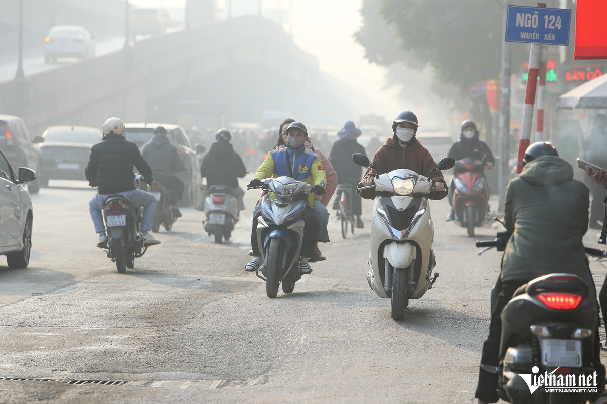 Sau 10 ngay ap dung Nghi dinh 168: Tai xe “so” vuot den do-Hinh-10