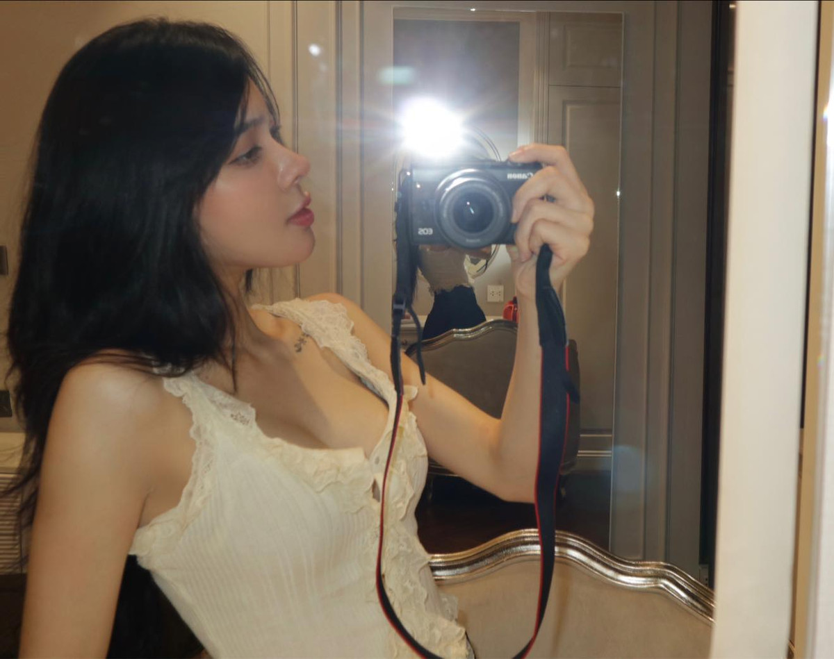 Văn Thanh và Bích Hạnh được cho là tìm hiểu nhau từ năm 2023. Dù chưa công khai, hai người lộ nhiều dấu hiệu hẹn hò.