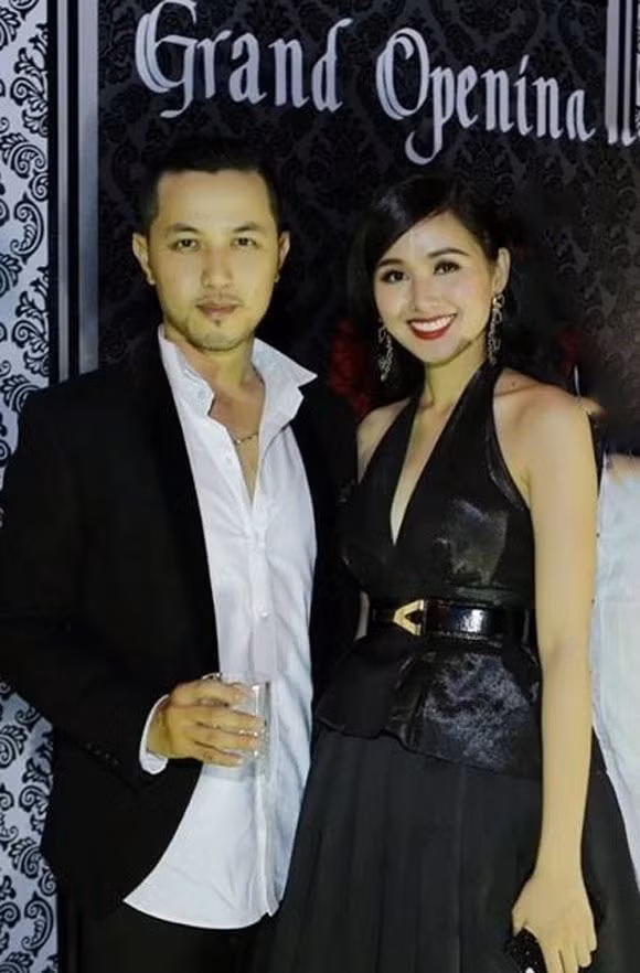 Thế nhưng chuyện tình đẹp của cặp đôi chỉ kéo dài được 1 năm rồi sau đó chia tay khiến không ít người hâm mộ tiếc nuối.