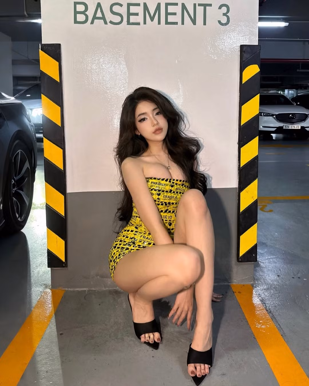 Nàng Tiktoker Phụng Mini cũng khiến dân tình dậy sóng với màn "đu trend" của mình.