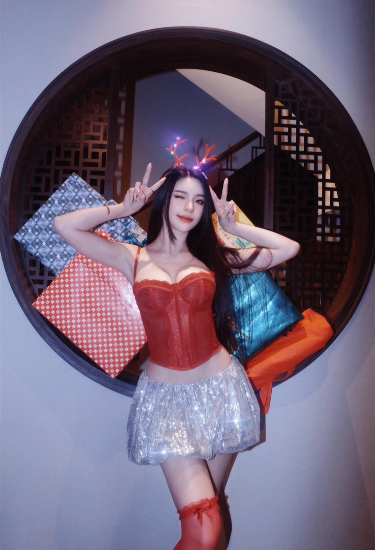 Janet Kanokwan Saesim là một người mẫu khá có tiếng ở xứ sở chùa Vàng.