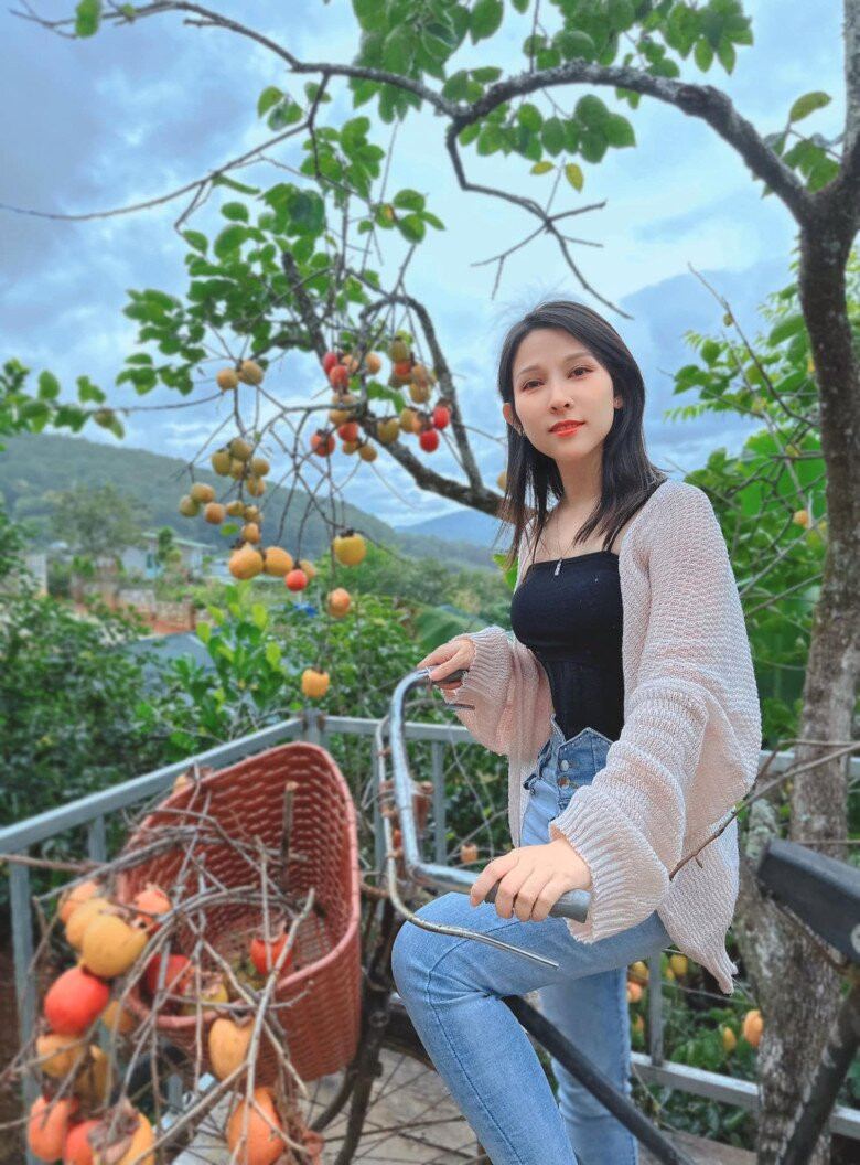 Thiên An cho biết lý do cô “bỏ phố về quê” là do biến cố gia đình và tình cảm.