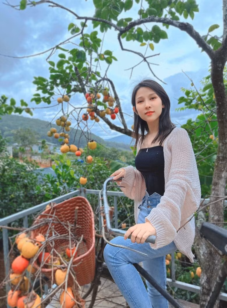 Thiên An cho biết lý do cô “bỏ phố về quê” là do biến cố gia đình và tình cảm.