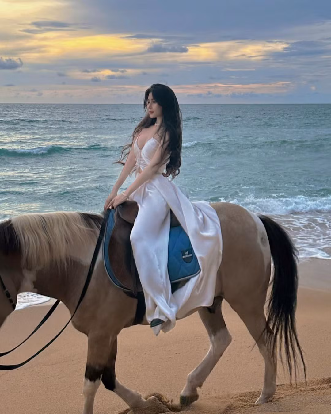 Đến hiện tại, cô nàng sở hữu hơn 1,2 triệu người theo dõi trên trang cá nhân.