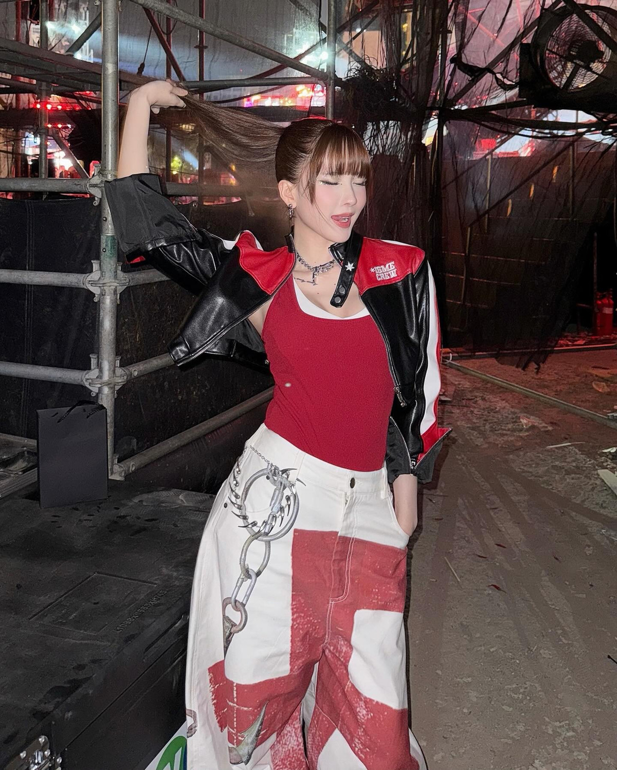 Đồng thời cô nàng cũng bày tỏ sự cố gắng hết mình trên chặng đường tham gia chương trình "Chị đẹp đạp gió 2024". (Ảnh: FB Thiều Bảo Trâm)