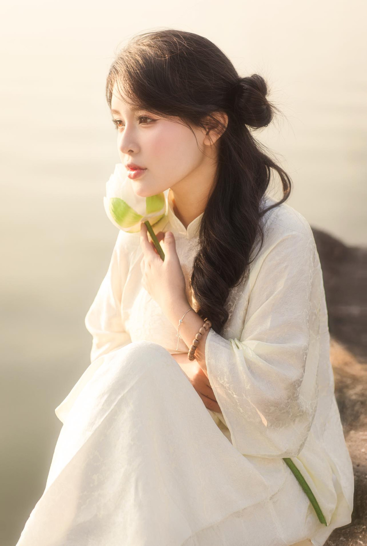 Bận rộn với công việc dạy học nhưng Thanh Nga luôn "có mặt đầy đủ" trong các trào lưu chụp ảnh nổi tiếng.