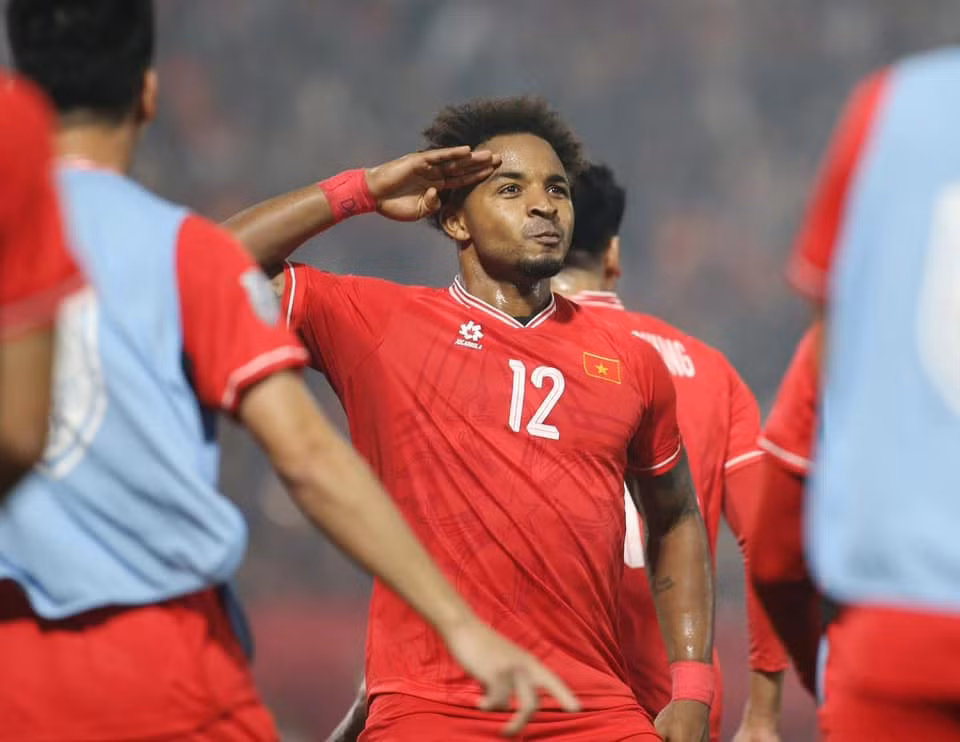 Tại ASEAN Cup 2024, dù chỉ đủ điều kiện ra sân từ lượt trận cuối vòng bảng nhưng Xuân Son đã ngay lập tức gây ấn tượng khi lập cú đúp ngay trong ngày ra mắt, giúp đội nhà đánh bại Myanmar 5-0 ở vòng bảng. Tiền đạo sinh năm 1997 sau đó tiếp tỏa sáng rực rỡ, ghi thêm 5 bàn thắng để giành danh hiệu Vua phá lưới.