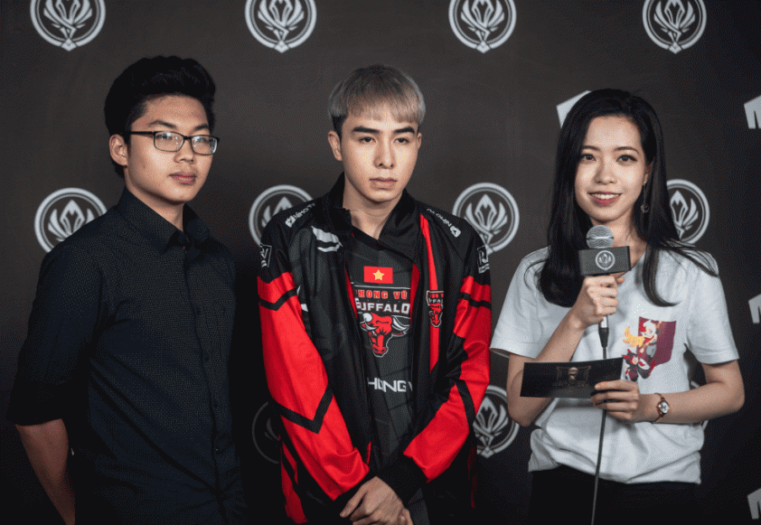 Phạm Minh Lộc (Zeros), sinh năm 2000, sống tại TP.HCM, là streamer Liên Minh Huyền Thoại, và có người anh tên Phạm Minh Phước (Minas).