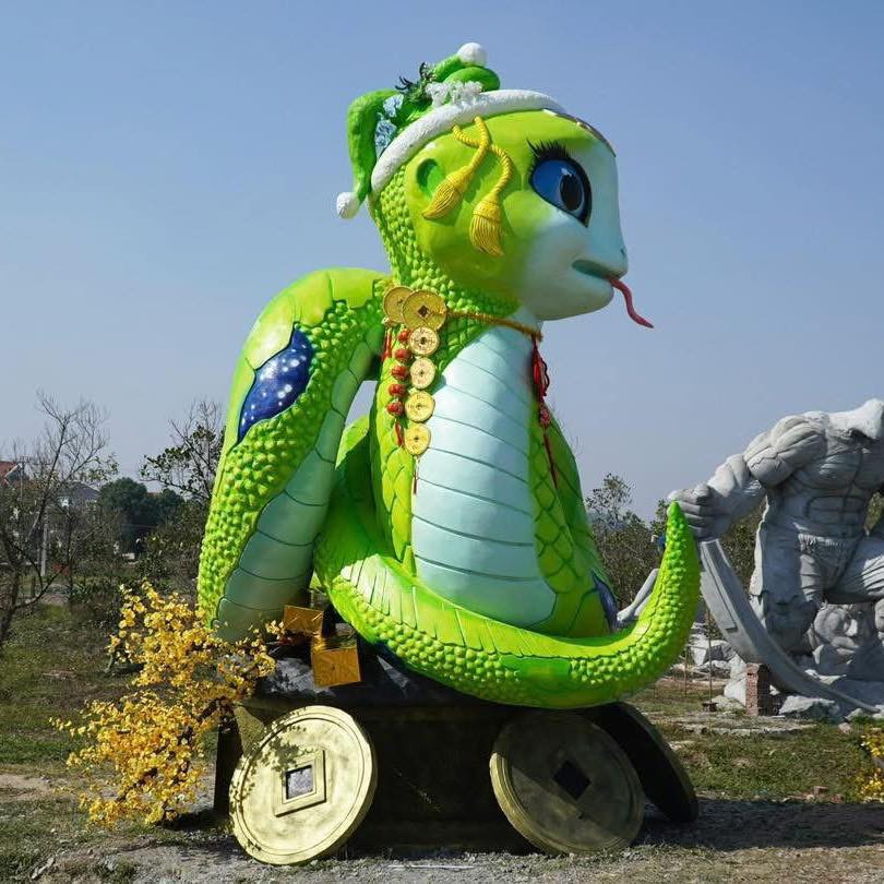 Với màu xanh lục bắt mắt dưới ánh nắng, bé Na thu hút người nhìn ngay từ lần đầu tiên.