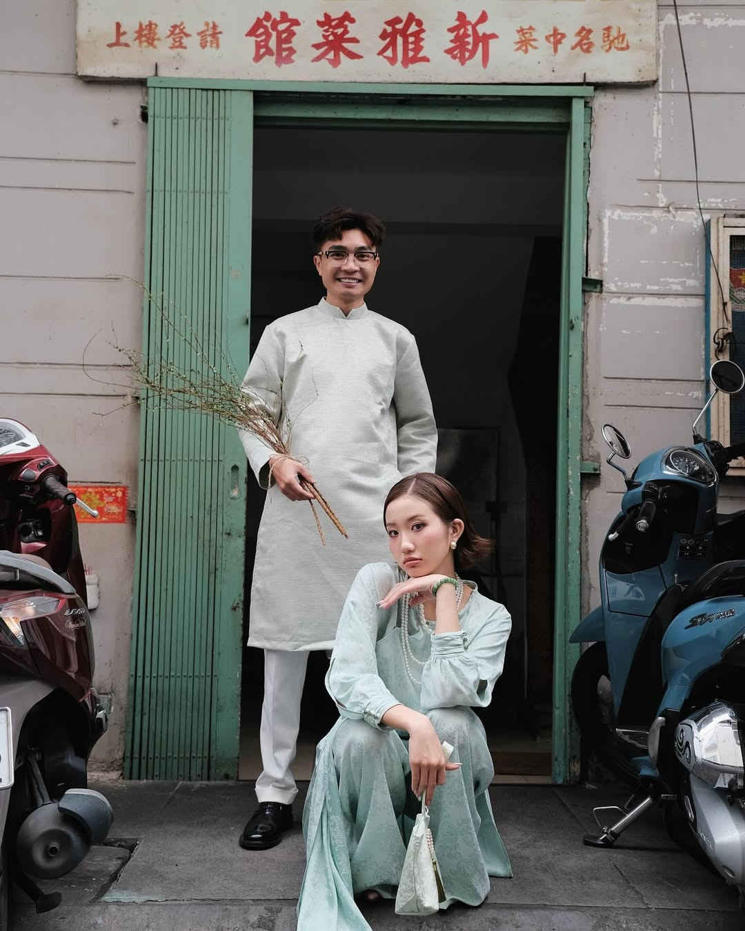 Bên cạnh đó, nhiều người tinh ý nhận ra khoảng thời gian này làn da của Huyền 2k4 đã có phần trắng lên, so với lúc mới nhuộm da đã trắng lên khoảng vài tone.