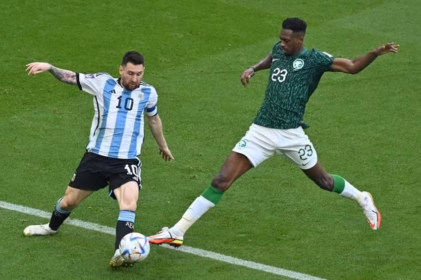 Cuu HLV cua Nam Dinh ke ve Saudi Arabia sau chien thang lich su-Hinh-2