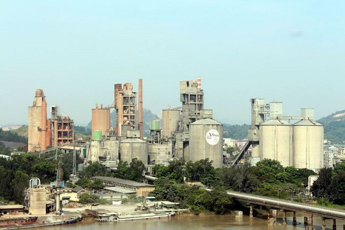 Soi tài chính Vicem Hoàng Thạch trước khi Chủ tịch Lê Thành Long bị bắt Soi tai chinh Vicem Hoang Thach truoc khi Chu tich Le Thanh Long bi bat