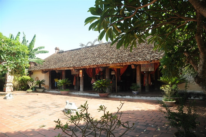 Trong lịch sử, Phủ Trịnh được xây dựng trên diện tích khoảng 10ha, gồm có các hệ thống cung điện, đền đài khá hoàn chỉnh làm nơi thờ tự tổ tiên, nơi đặt hành dinh, nơi ăn ở của các chúa Trịnh (phủ từ, khu nội phủ, hành doanh, khu làm việc của các quan, khu thờ cúng, khu vườn hoa, bàn cờ… (Ảnh: Báo Văn Hóa).