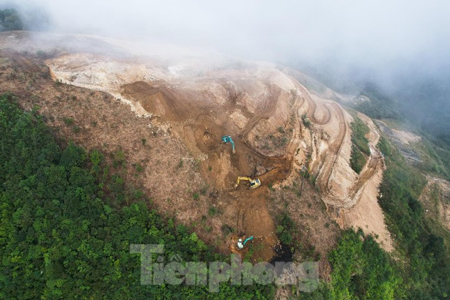 Song song với đó, một hộ dân ở xã Sơn Bình, huyện Tam Đường, tỉnh Lai Châu có đơn kêu cứu bị công ty Pusamcap Lai Châu lấn chiếm, chồng lấn diện tích 12,7 ha. (Ảnh: Pháp luật Việt Nam).