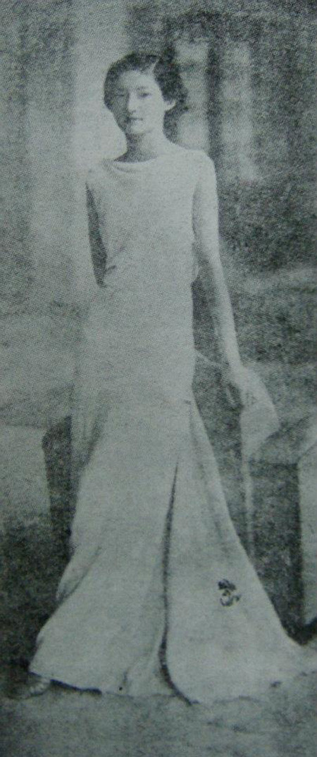 Nhan sắc xinh đẹp, kiều diễm của Nam Phương Hoàng hậu - vợ vua Bảo Đại.