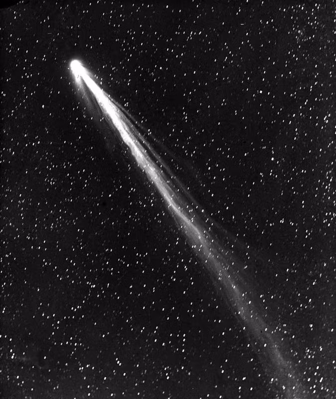 Thế nhưng, nỗi bất an của người dân về tận thế vẫn chưa dừng lại. Jeff Williams, người tuyên bố đã có chuyến du hành thời gian đến tương lai gây xôn xao dư luận khi dự báo về tận thế. Ông nói rằng đã du hành đến thế giới vào năm 2061. Khi trở về hiện tại, ông cảnh báo mọi người về thảm kịch tận thế xảy ra sau 50 năm nữa.