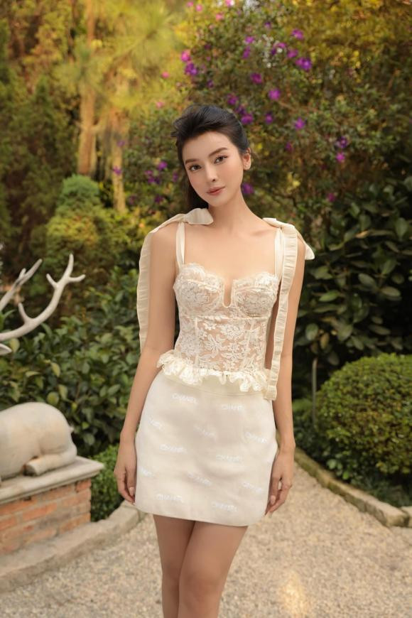 My nhan cung ten Ha: Nguoi gia dinh vien man, nguoi lam me don than-Hinh-5