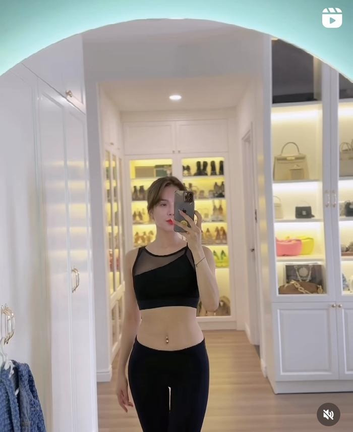 Diệp Lâm Anh ở tuổi 34: Nhan sắc ngày càng thăng hạng Diep Lam Anh o tuoi 34: Nhan sac ngay cang thang hang