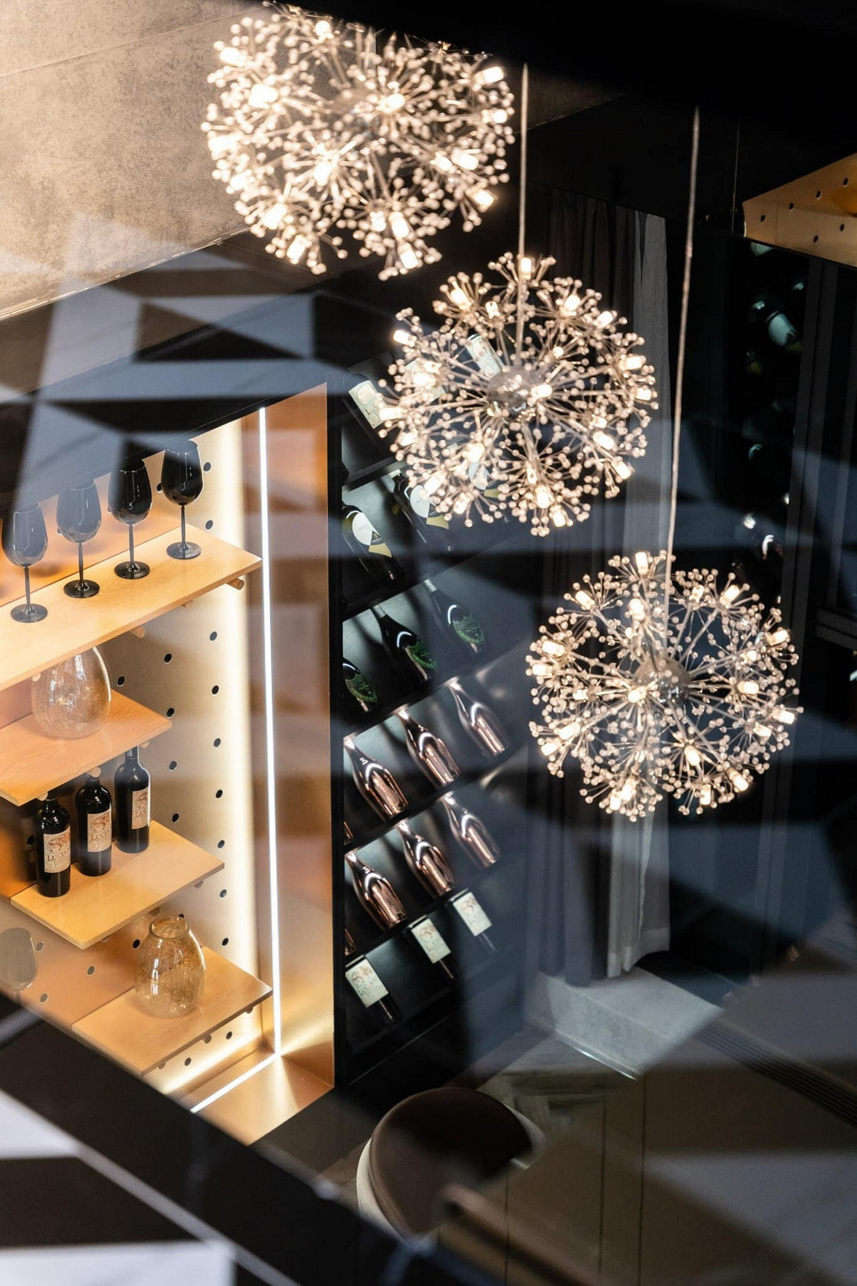 Noi that den trang cho can ho Duplex-Hinh-9