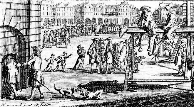 Ngựa gỗ hoặc lừa Tây Ban Nha là một dụng cụ tra tấn rùng rợn thời Trung cổ. Nó có hình tam giác và đầu nhọn. Phạm nhận sẽ phải ngồi lên con ngựa gỗ khiến toàn bộ trọng lượng cơ thể dồn vào vùng hạ bộ.