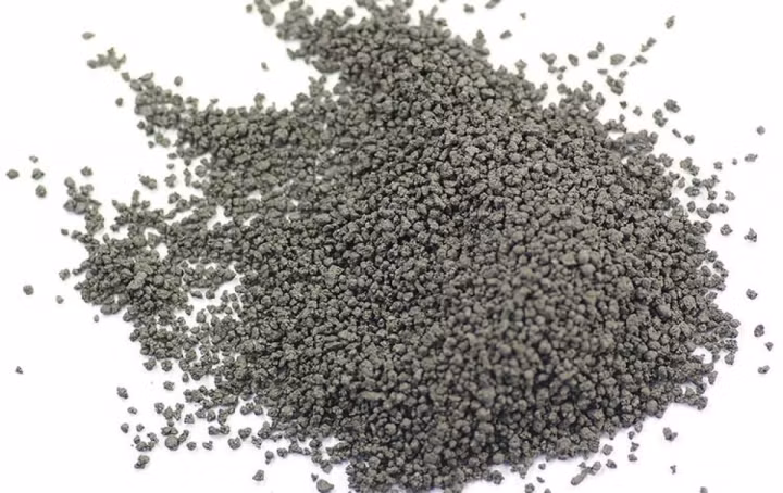 Nhiều bằng chứng khảo cổ học cho thấy các nhà giả kim thuật ở Trung Quốc đã tìm cách bào chế thuốc trường sinh bất lão cho hoàng đế vào khoảng năm 850. Trong quá trình đó, họ đã mày mò, thực hiện một số thử nghiệm với kali nitrat, lưu huỳnh và than củi. Họ vô tình phát minh thuốc súng.