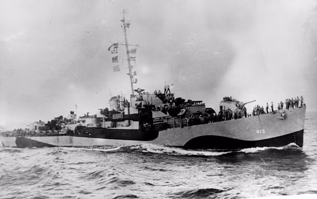 Vào tháng 6/2022, xác tàu đắm USS Samuel B. Roberts (hay còn gọi "Sammy B") của Mỹ được nhà thám hiểm người Mỹ Victor Vescovo phát hiện ở độ sâu 6.895m ở ngoài khơi Philippines. Với độ sâu này, USS Samuel B. Roberts trở thành con tàu đắm sâu nhất thế giới được xác định và khảo sát.
