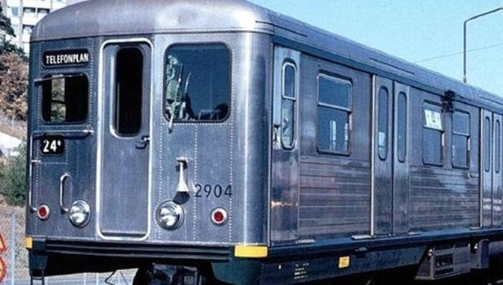 Đến nay, những câu chuyện kỳ bí về chuyến tàu ma ở Thụy Điển khiến công chúng tò mò về tính thật - giả. Theo các ghi chép, đoàn tàu Silverpilen (Silver Bullet) gồm 8 toa đã hoàn thành thử nghiệm vào những năm 1960.