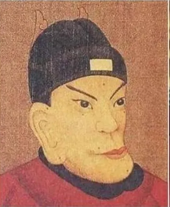 Cụ thể, một bức tranh khắc họa hoàng đế Chu Nguyên Chương có gương mặt hình "đế giày", mắt xếch và trông khá hung dữ, độc ác. Nhiều người đánh giá ông hoàng này có ngoại hình kém sắc.