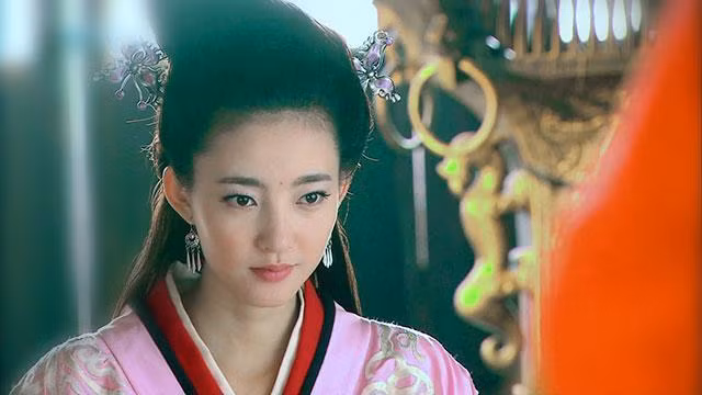 Khi Hán Cảnh Đế Lưu Khải qua đời, Lưu Triệt lên ngôi, tức Hán Vũ Đế, và Vương Chí được tôn làm Hoàng thái hậu.