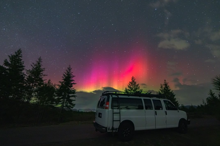 Cực quang ở hồ Spirit, Idaho (Mỹ).