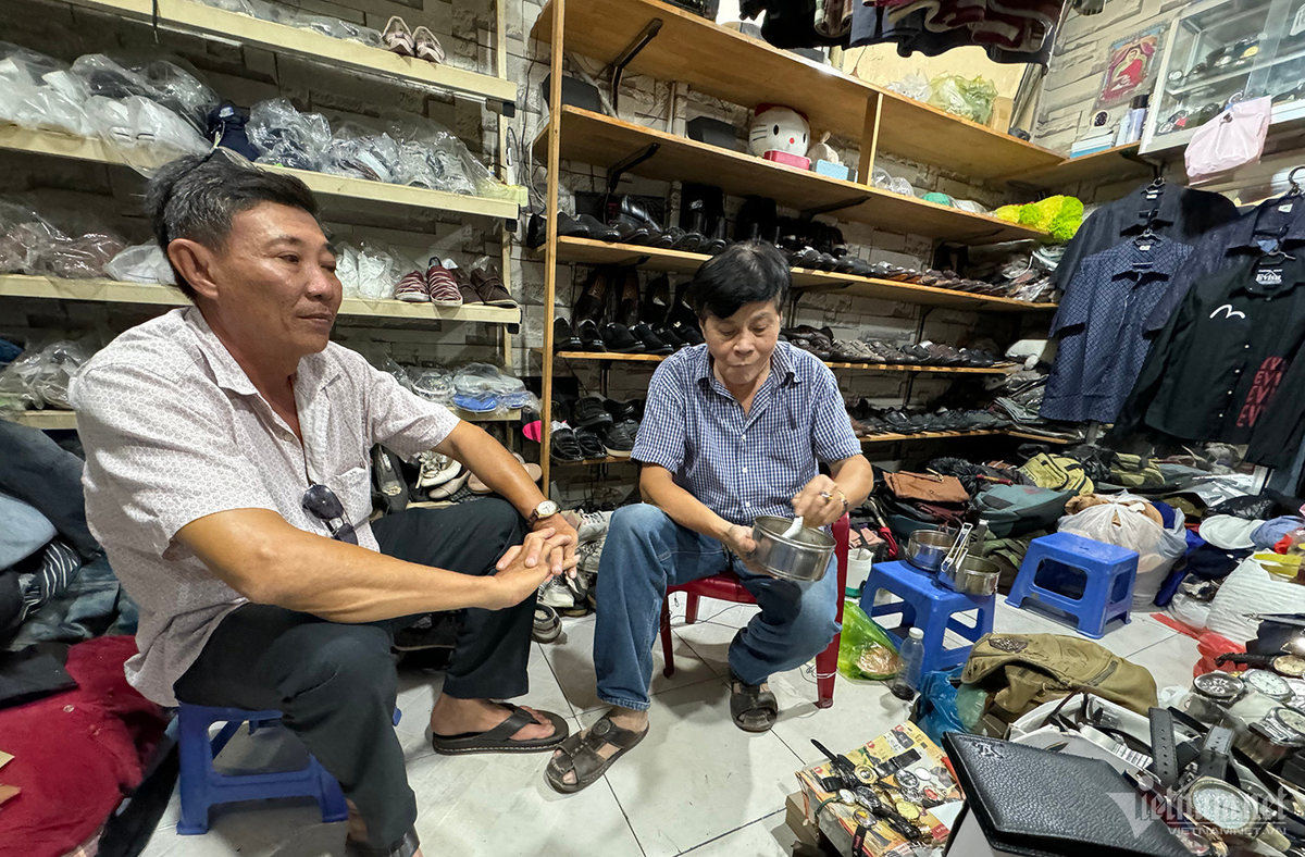 Cảnh ế khách chưa từng thấy ở chợ truyền thống nổi tiếng TP. Cần Thơ - Hình 2 Canh e khach chua tung thay o cho truyen thong noi tieng TP. Can Tho-Hinh-2