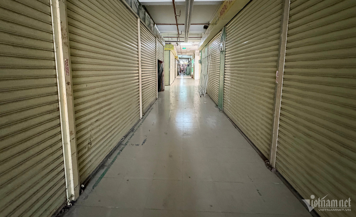 Cảnh ế khách chưa từng thấy ở chợ truyền thống nổi tiếng TP. Cần Thơ - Hình 3 Canh e khach chua tung thay o cho truyen thong noi tieng TP. Can Tho-Hinh-3