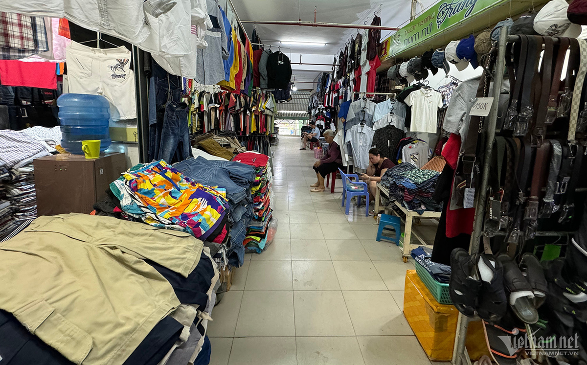 Cảnh ế khách chưa từng thấy ở chợ truyền thống nổi tiếng TP. Cần Thơ - Hình 4 Canh e khach chua tung thay o cho truyen thong noi tieng TP. Can Tho-Hinh-4