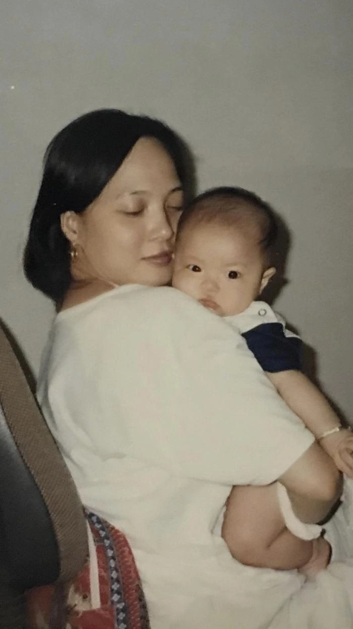 NSND Le Khanh: Binh tinh trang diem, xit nuoc hoa khi tro da-Hinh-2