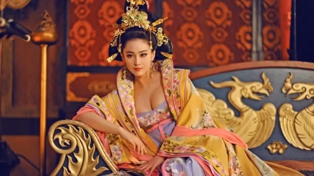 Triệu Phi Yến nổi tiếng với việc giết con của mình và bắt giam phi tần khác để giữ quyền lực cho bản thân.