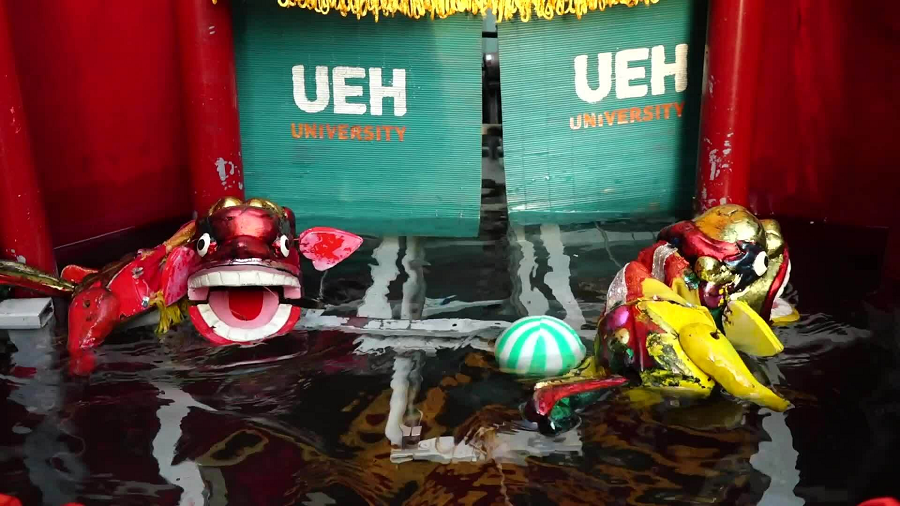 "Hệ thống múa rối nước tự động" có khối lượng tổng cộng 15kg, đường kính 1,5m và có thể chứa được khoảng 5m3 nước.