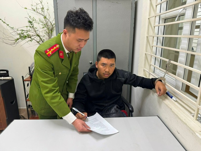 Chan dung ke be hang loat guong o to o Quang Ninh-Hinh-2